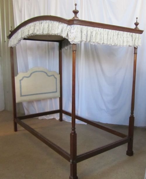 a charming hepplewhite style full tester single bed