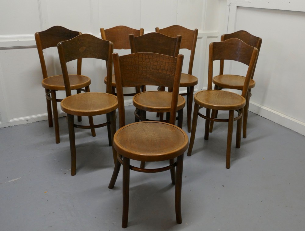 harlequin set of 8 french bistro bentwood chairs