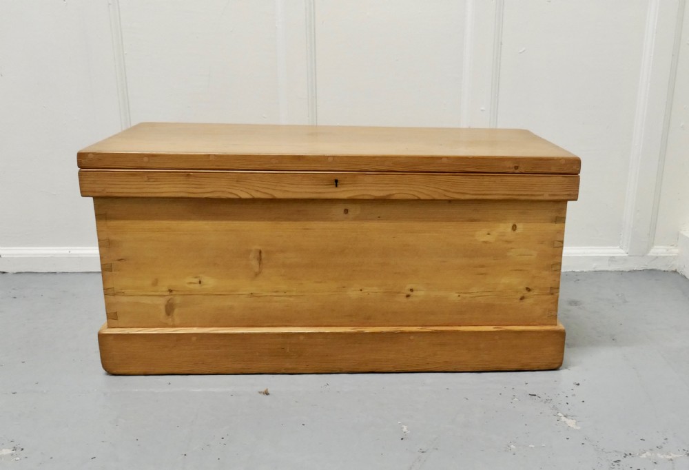 victorian pine blanket box