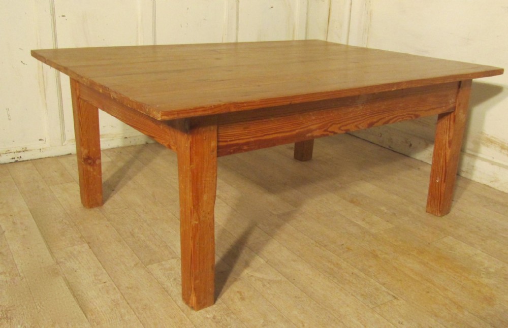 farmhouse style chunky pine coffee table