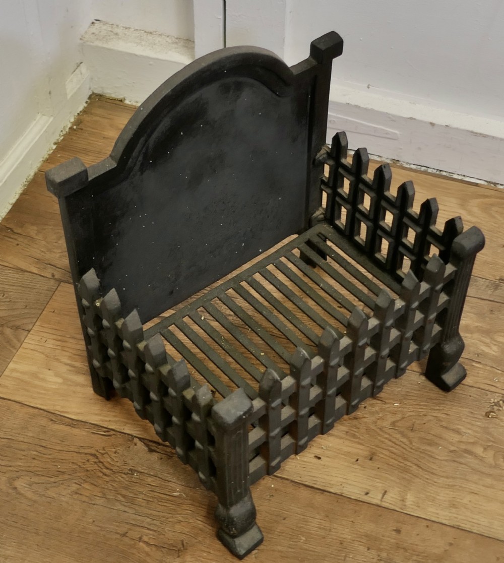 gothic style free standing fire basket grate