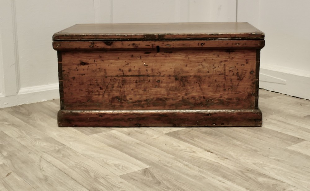 victorian pine blanket box