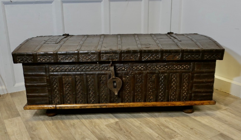 decorative spanish metal dome top trunk